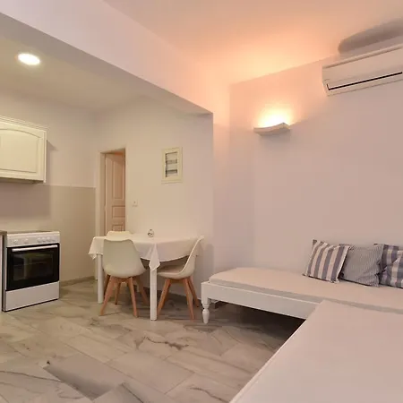 Irini Appart hôtel 3*