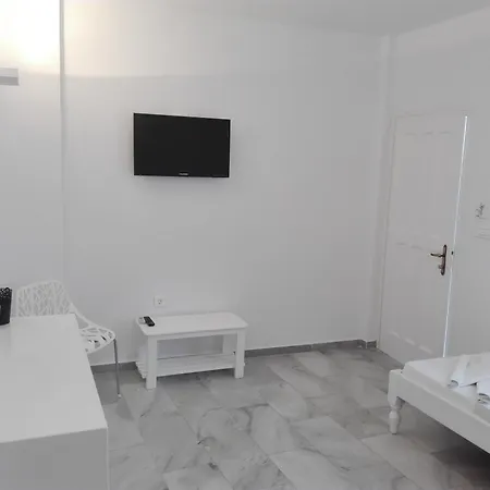 Irini 4*