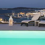 Aparthotel Irini 4*