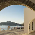 Irini Aparthotel