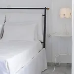 Aparthotel Irini
