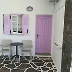 Aparthotel Irini